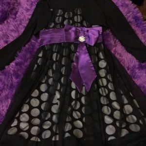 Super cute polkadot black and purple flowey  dress